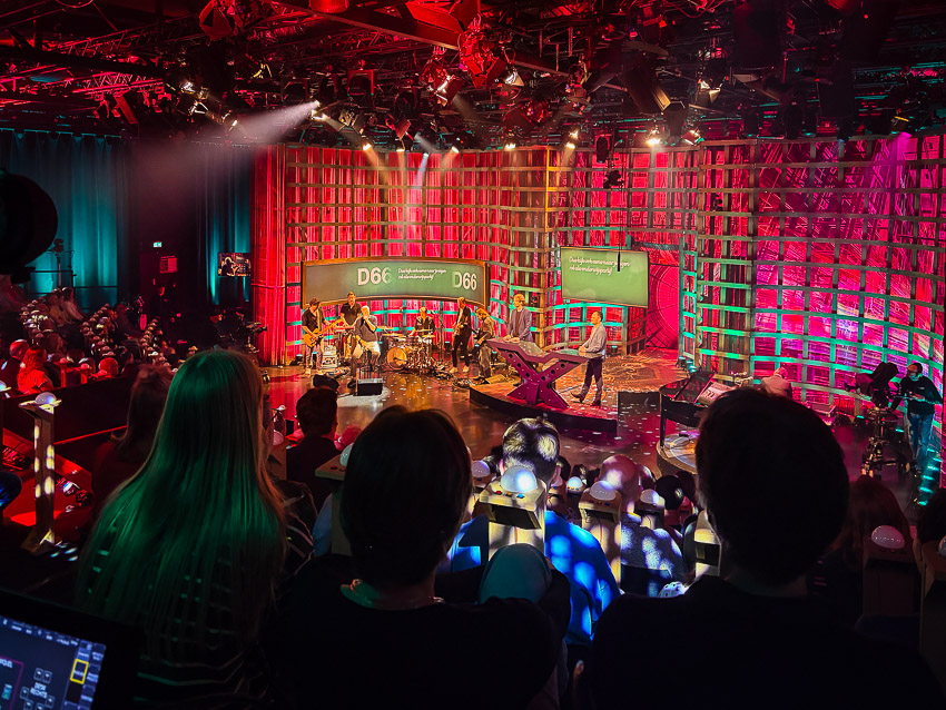 Even tot Hier, Almere